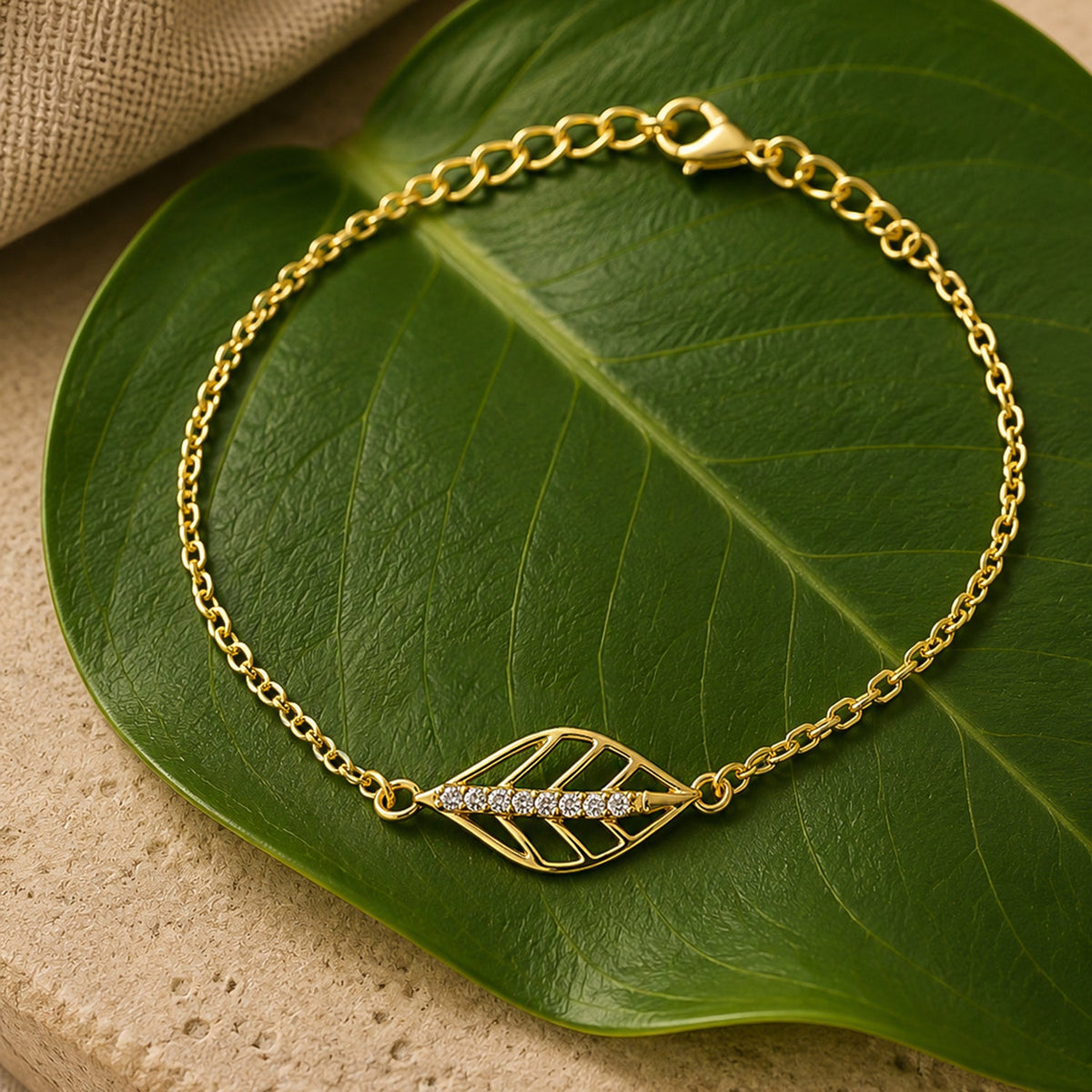 YADEEP Leaf Link Bracelet