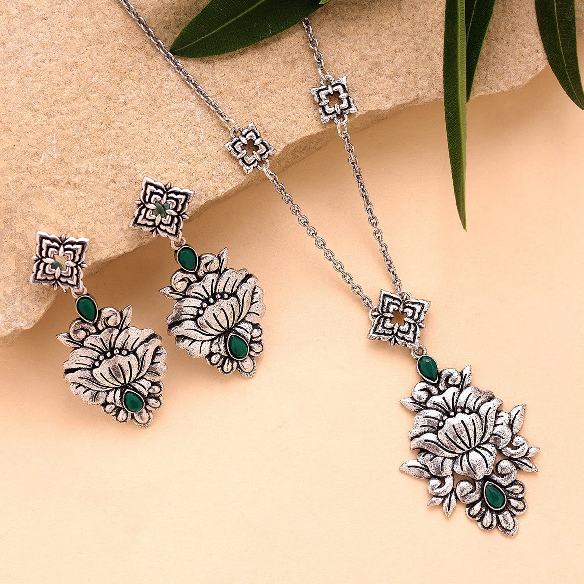 YADEEP Blossom Oxidised Floral Pendant Necklace Set