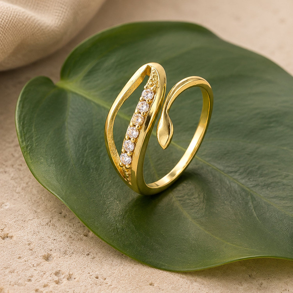 YADEEP Open Leaf Ring